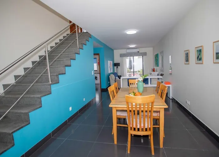 9C House