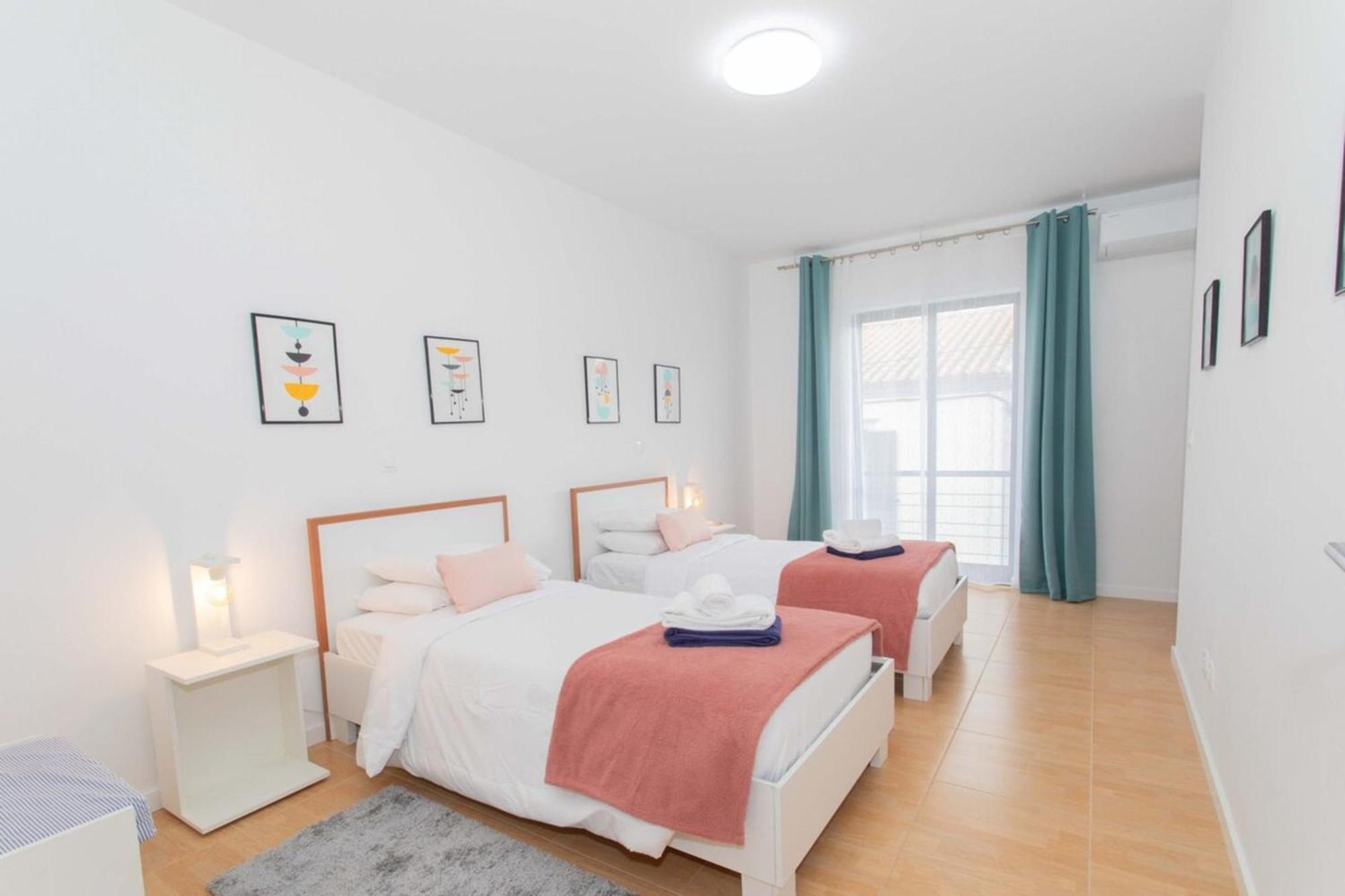 9c House * Sao Vicente Ferreira